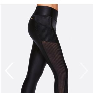 Alala Leggings + Bra